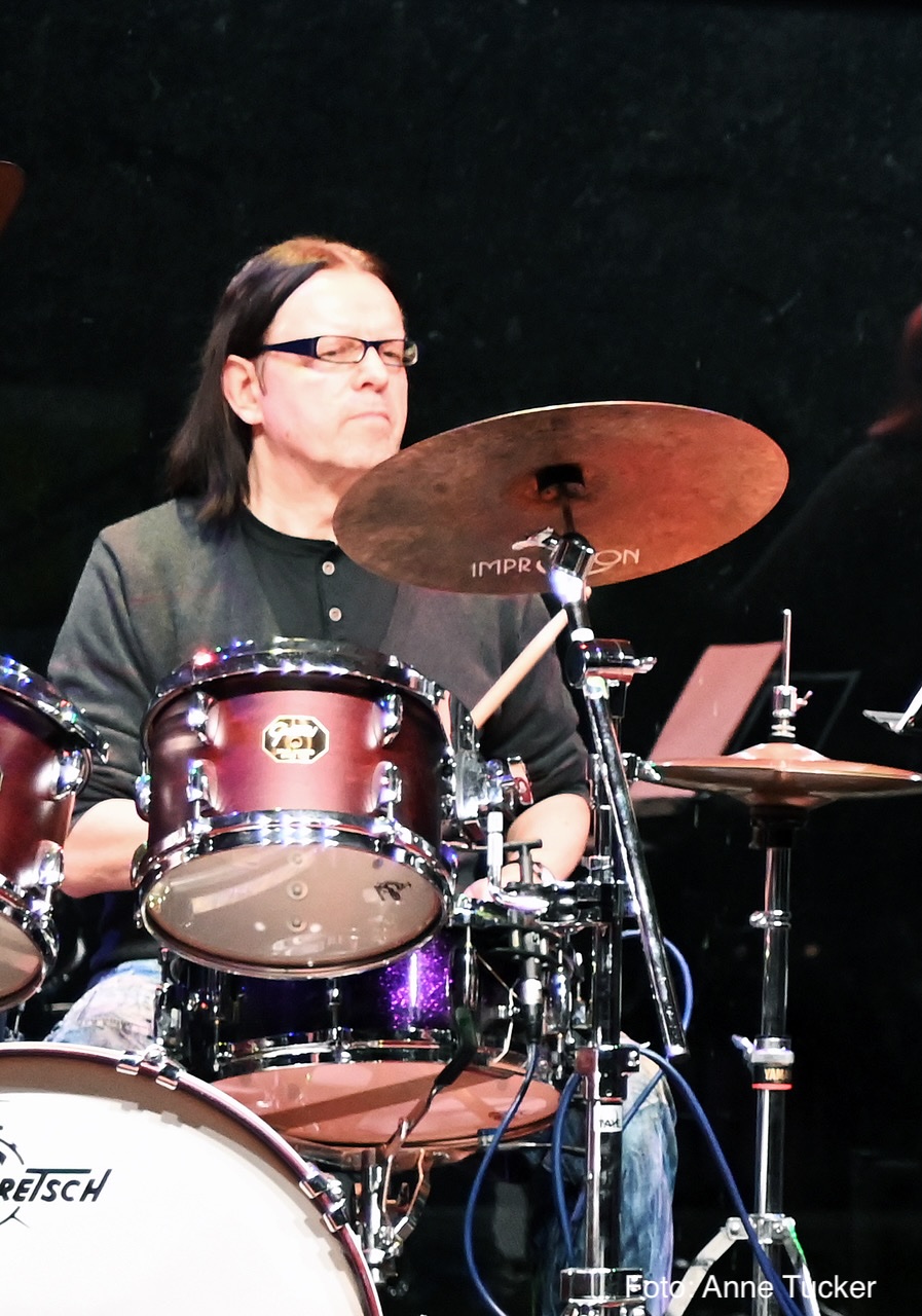  Nicht nur ein hervorragender E-Gitarrist  